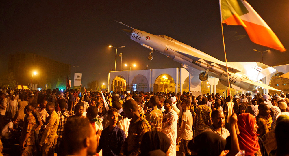 المجلس العسكري في السودان: لا فض للاعتصام بالقوة