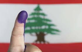 فتح صناديق الاقتراع في الشمال