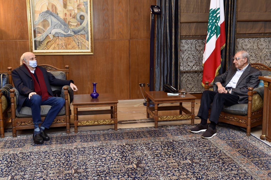 الرئيس بري عرض الأوضاع العامة خلال لقائه مساءً رئيس الحزب التقدمي الإشتراكي وليد جنبلاط