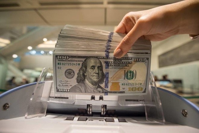 ارتفاع سعر صرف الدولار في السوق السوداء!